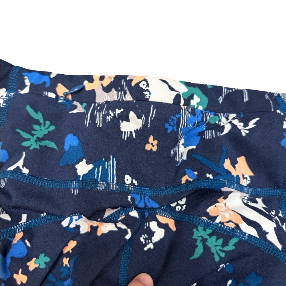 ✨ Sweaty Betty Power 7/8 Leggings Navy Floral Print Size M Sculpting Activewear - Picture 11 of 12